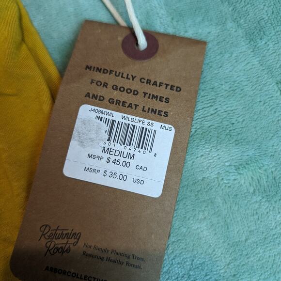 Arbor Women's Wildlife tshirt Size Medium NWT - Picture 2 of 5